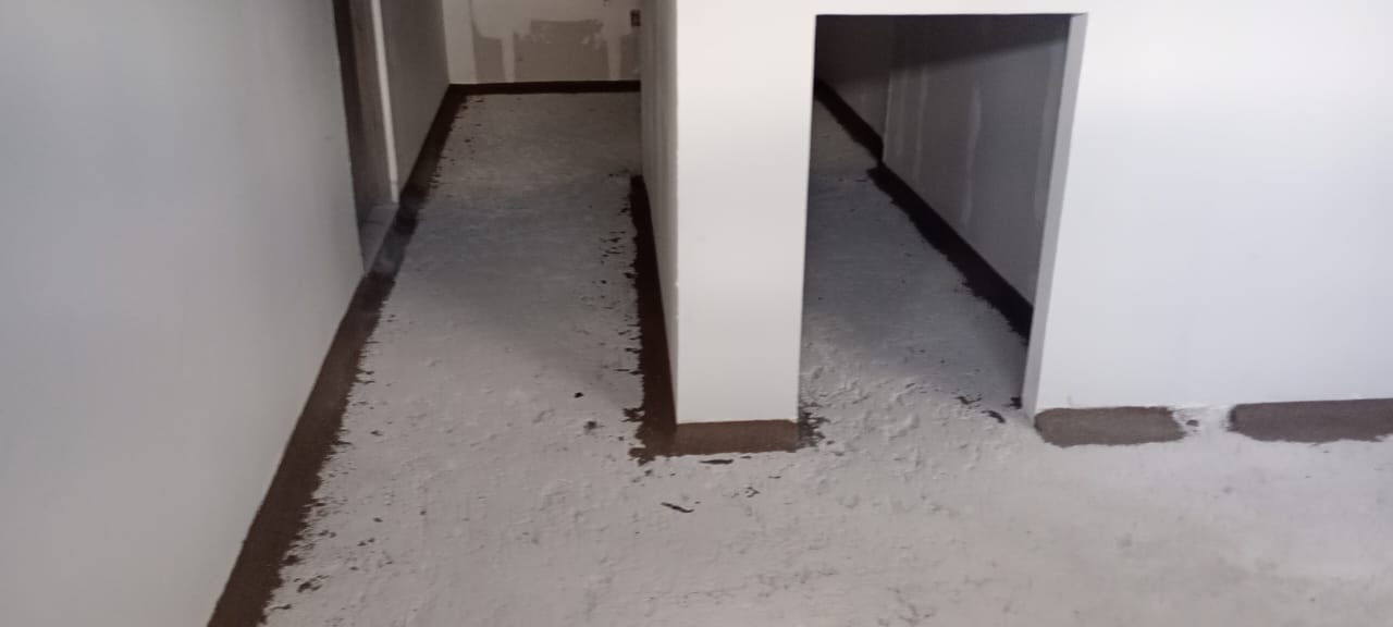Acabado de piso epóxico autonivelante